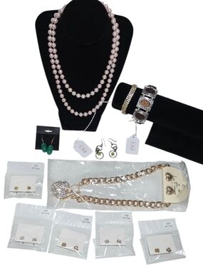 Bundle Reseller Pearl Necklace La Primero Heart Chain Necklace Bracelet Earrings